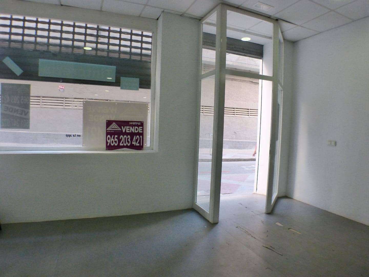 Commercieel te huur in Alicante stad - € 1.350 (Ref: 9468125)