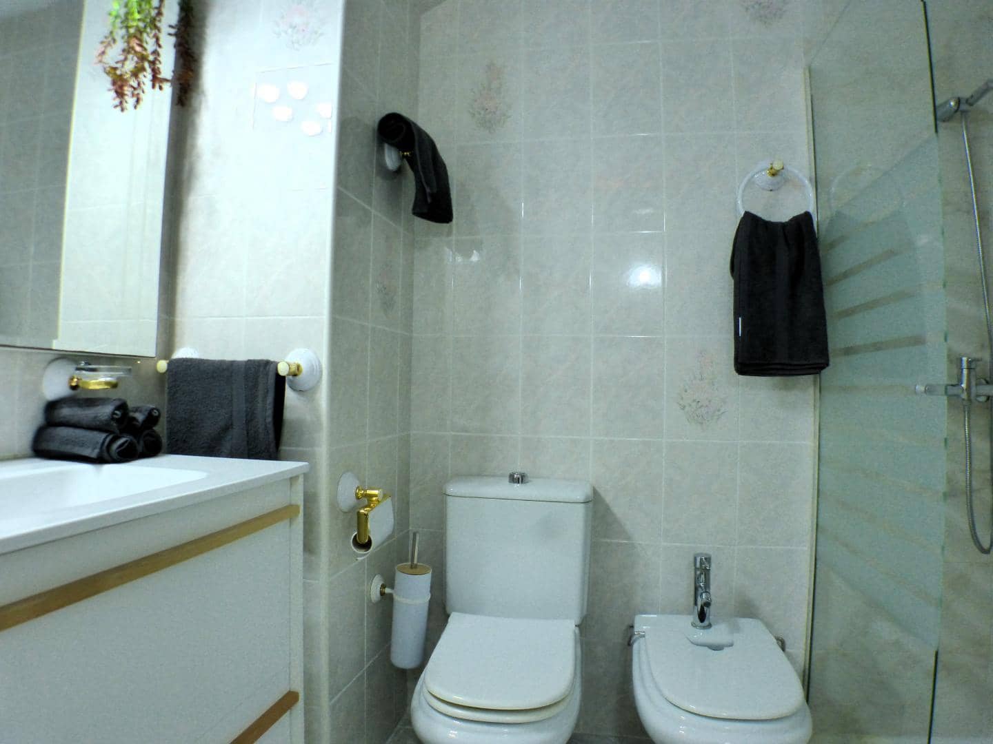 4 sovrum Lägenhet att hyra i Alicante stad - 1 200 € (Ref: 9510146)