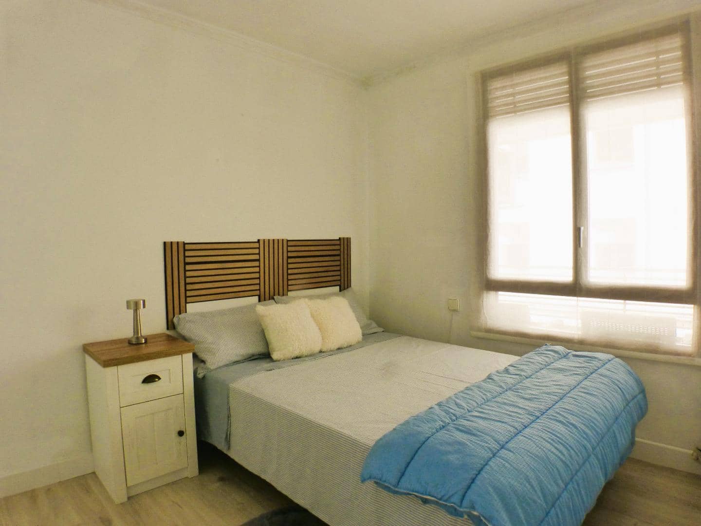 4 sovrum Lägenhet att hyra i Alicante stad - 1 200 € (Ref: 9510146)