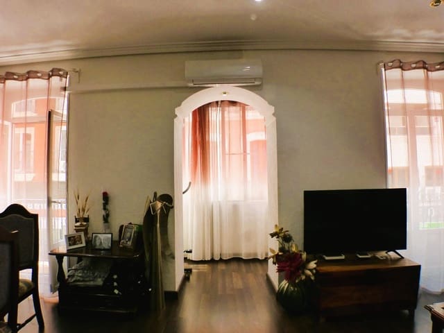 2 soveværelse Lejlighed til salg i Barrio del Centro, Alicante by - € 350.000 (Ref: 9833415)