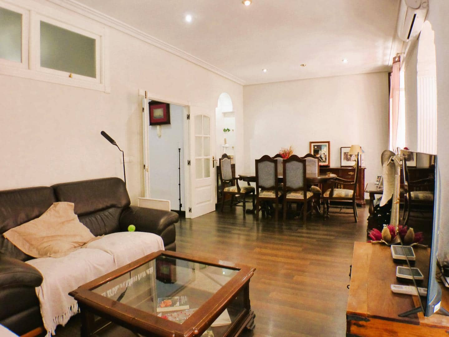 2 bedroom Flat for sale in Alicante / Alacant city - € 350,000 (Ref: 9833415)