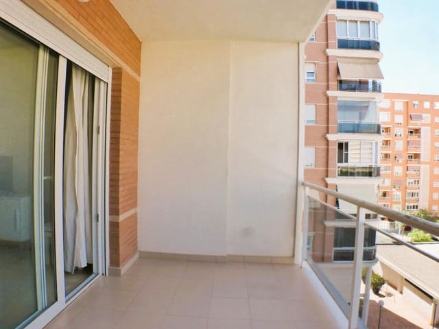 3 makuuhuone Huoneisto vuokrattavana paikassa Paus - Poligono San Blas, Alicante kaupunki - 1 200 € (Ref: 9859072)