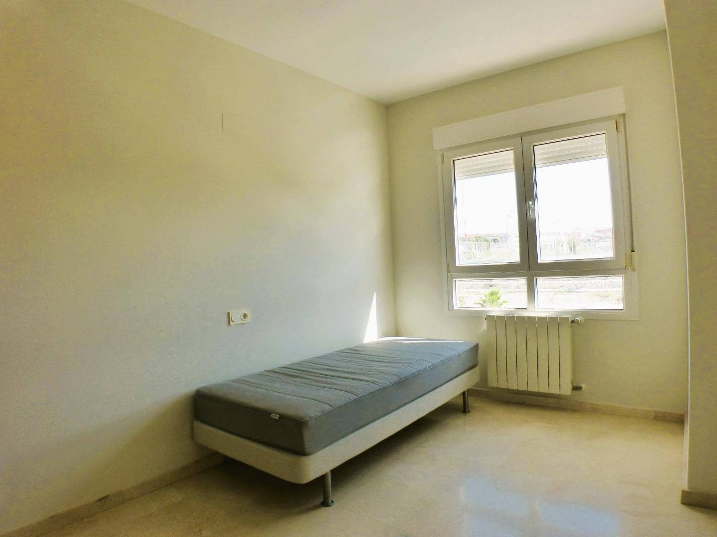 3 makuuhuone Huoneisto vuokrattavana paikassa Alicante kaupunki mukana uima-altaan 
autotalli - 1 200 € (Ref: 9859072)