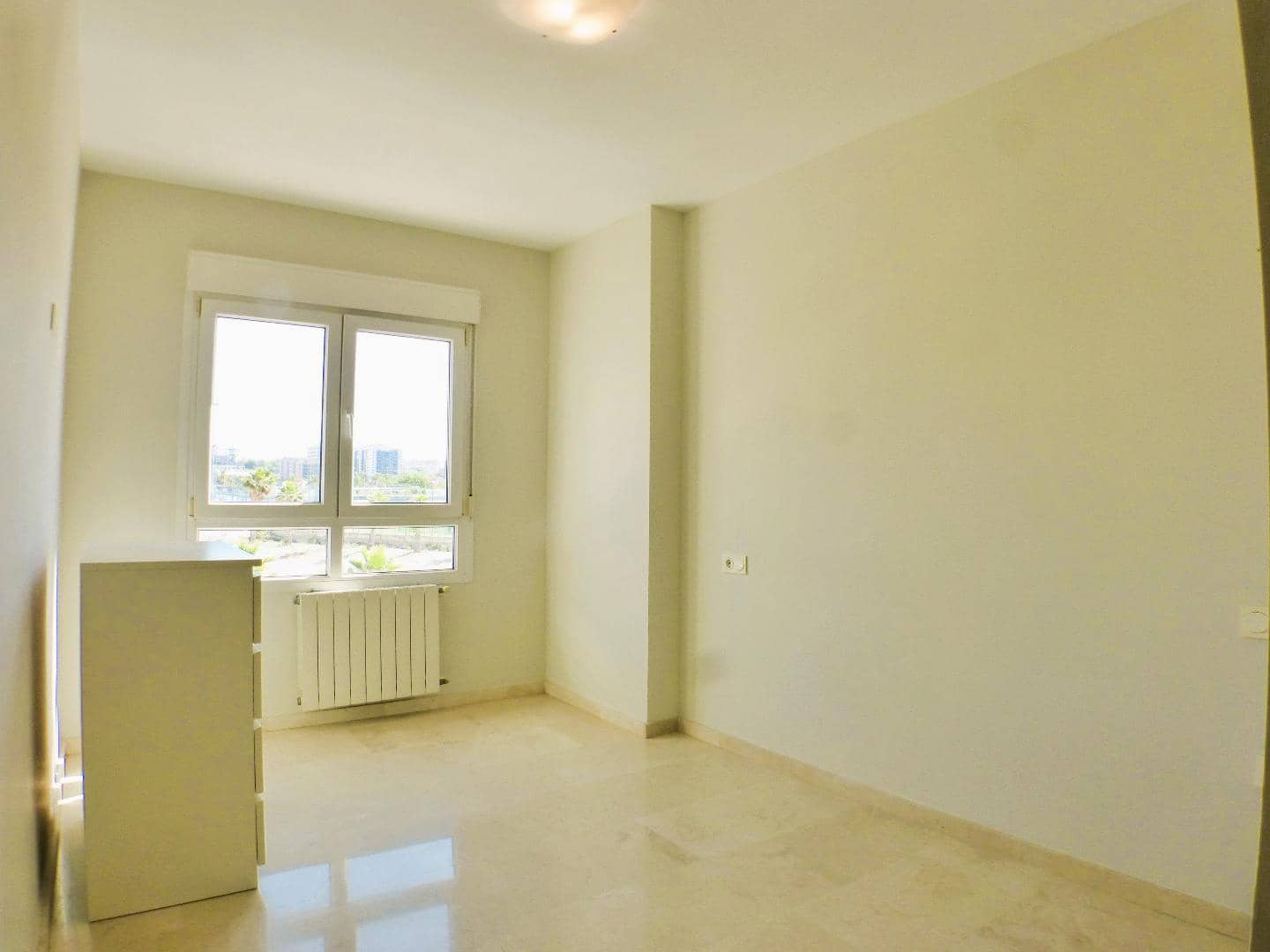 3 makuuhuone Huoneisto vuokrattavana paikassa Alicante kaupunki mukana uima-altaan 
autotalli - 1 200 € (Ref: 9859072)