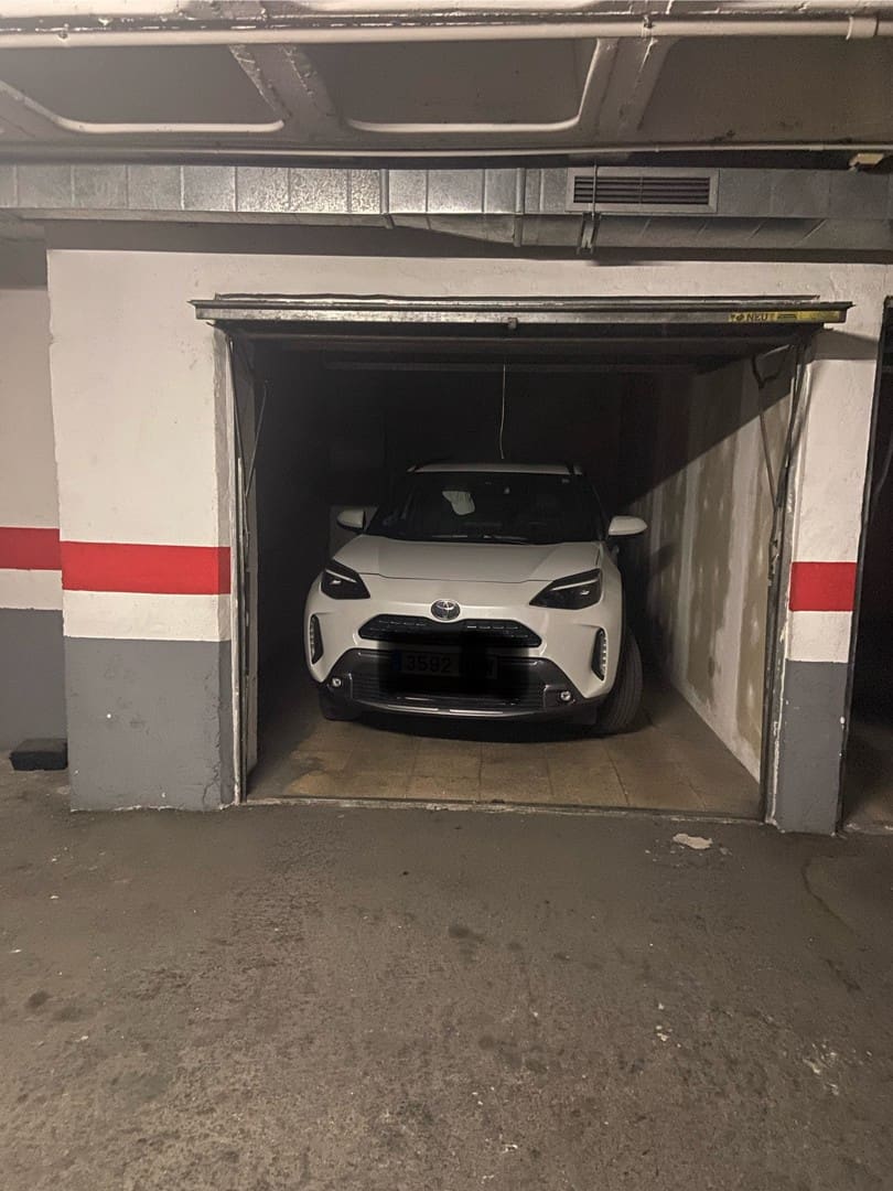 Garage for sale in Alicante / Alacant city - € 59,800 (Ref: 9938909)