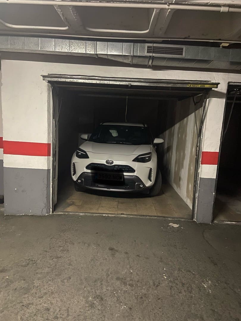 Garage for sale in Alicante / Alacant city - € 59,800 (Ref: 9938909)