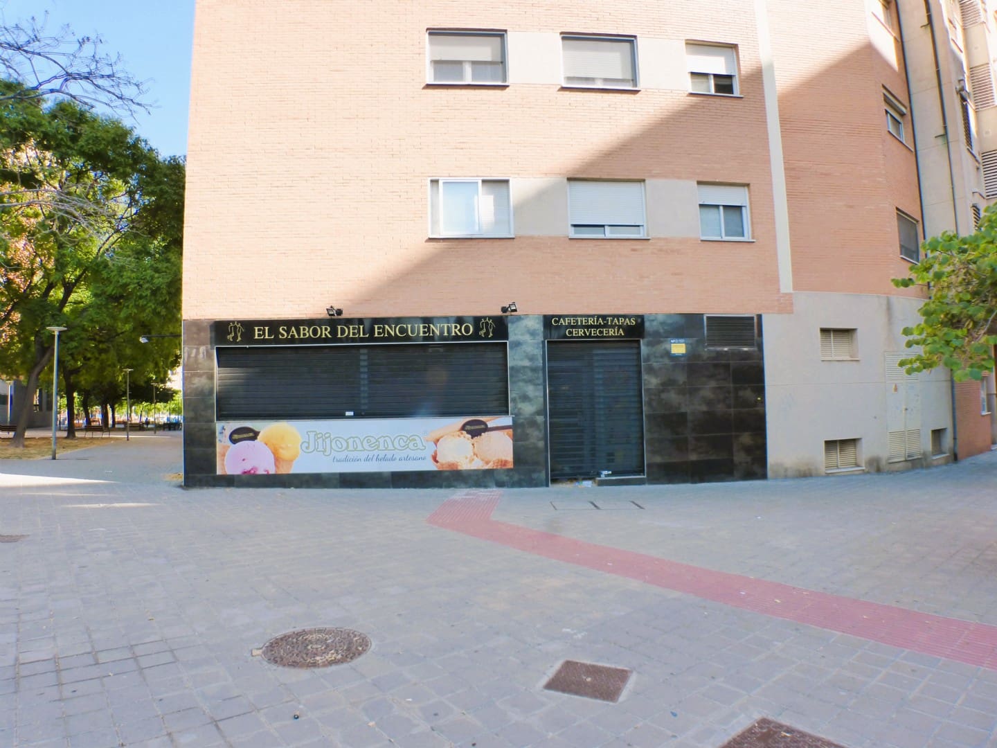 Local Commercial à louer à Alicante ville - 650 € (Ref: 9950756)