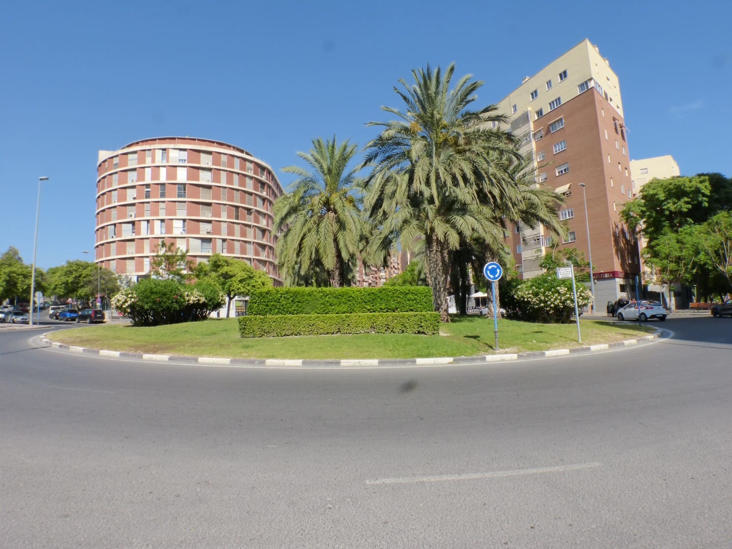 Local Commercial à louer à Alicante ville - 650 € (Ref: 9950756)