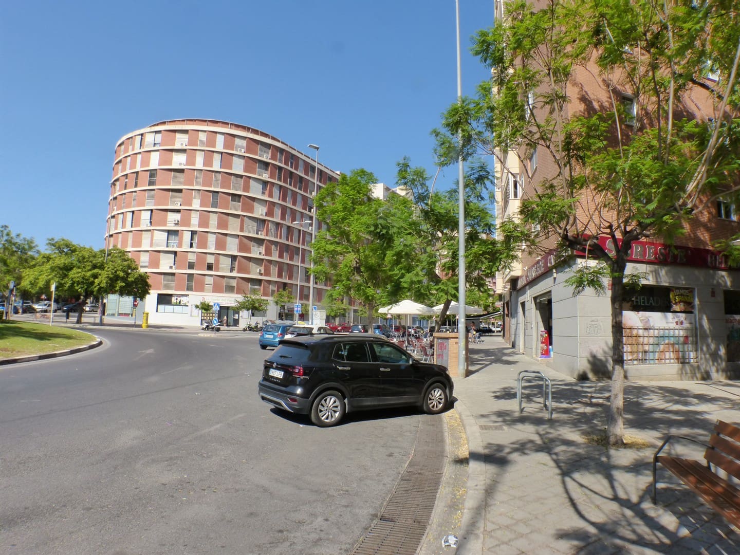 Local Commercial à louer à Alicante ville - 650 € (Ref: 9950756)