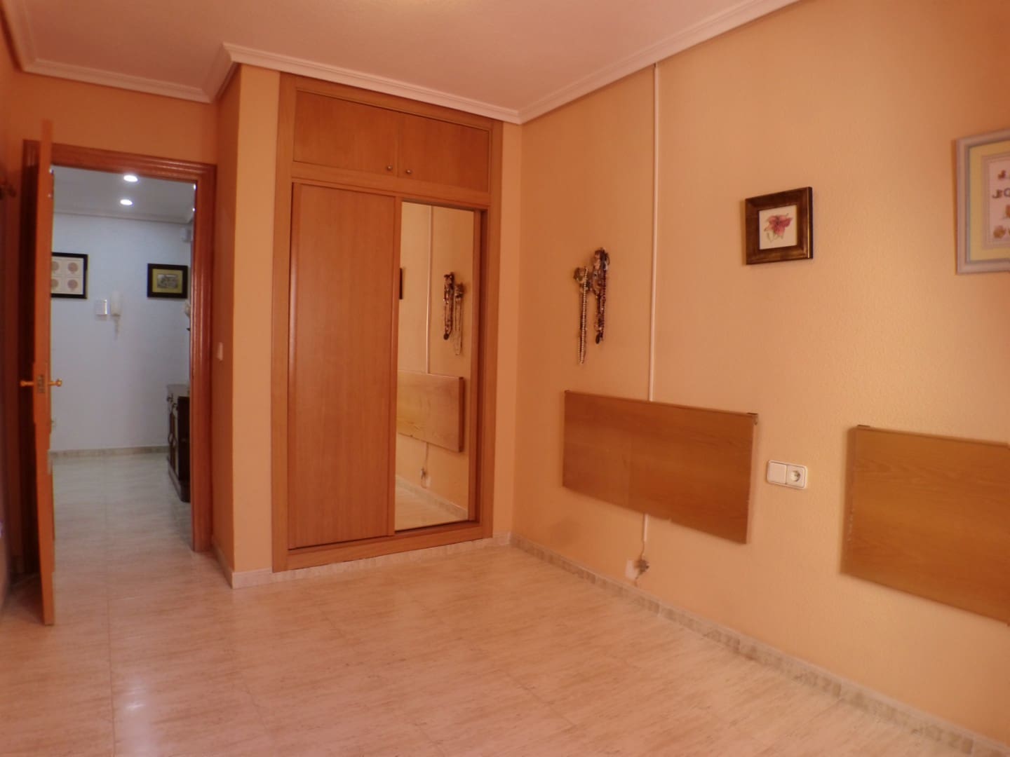 3 Zimmer Apartment zu verkaufen in Alicante / Alacant Stadt - 189.000 € (Ref: 9962264)