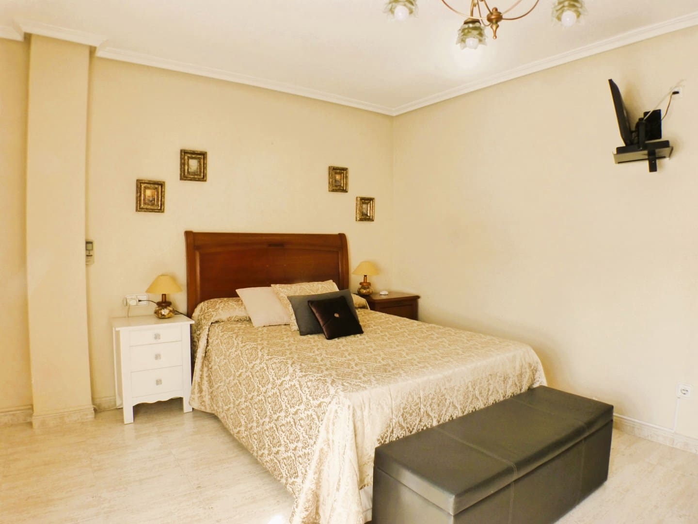 3 Zimmer Apartment zu verkaufen in Alicante / Alacant Stadt - 189.000 € (Ref: 9962264)