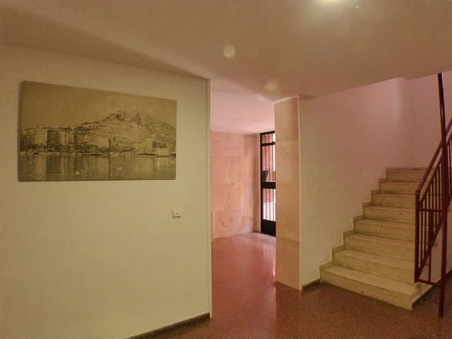 3 slaapkamer Appartement te koop in Carolinas Altas, Alicante stad - € 189.000 (Ref: 9962264)