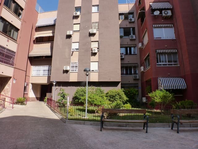 3 slaapkamer Appartement te koop in Carolinas Altas, Alicante stad - € 189.000 (Ref: 9962264)