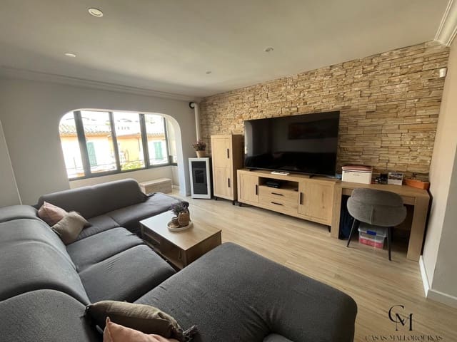 3 bedroom Flat for sale in Inca with garage - € 395,000 (Ref: 10093847)