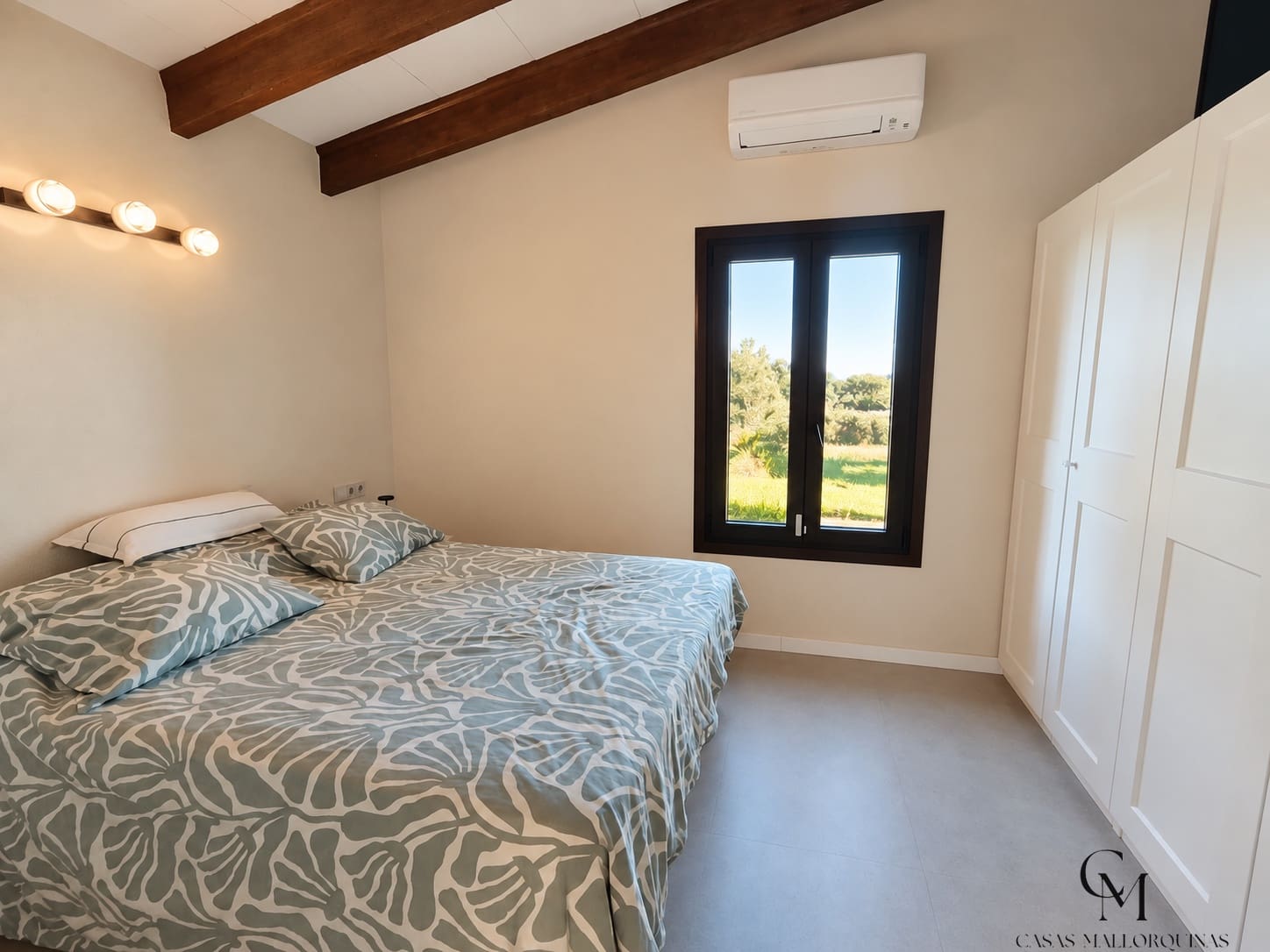 3 bedroom Villa for sale in Muro - € 700,000 (Ref: 10110421)
