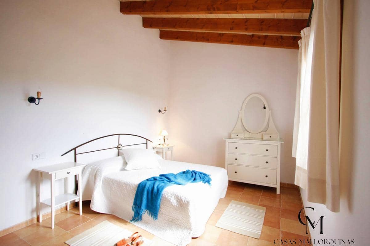 6 bedroom Villa for sale in Son Servera with pool - € 1,890,000 (Ref: 9996087)