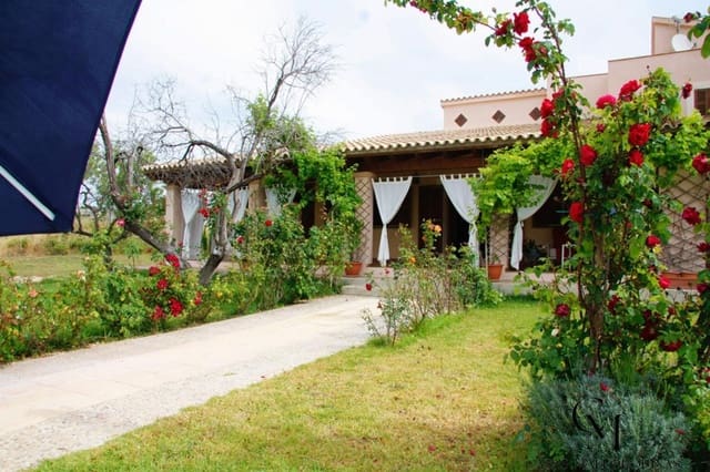 6 Zimmer Villa zu verkaufen in Son Servera mit Pool - 1.890.000 € (Ref: 9996087)