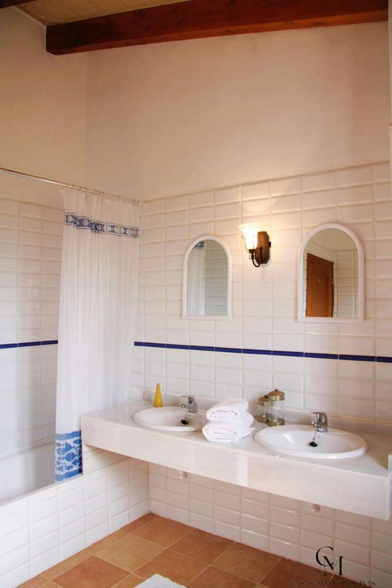 6 bedroom Villa for sale in Son Servera with pool - € 1,890,000 (Ref: 9996087)