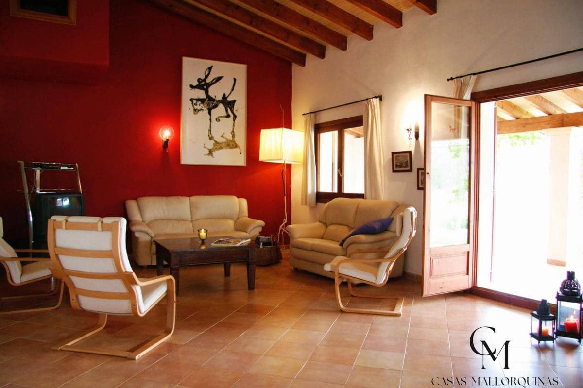 6 bedroom Villa for sale in Son Servera with pool - € 1,890,000 (Ref: 9996087)