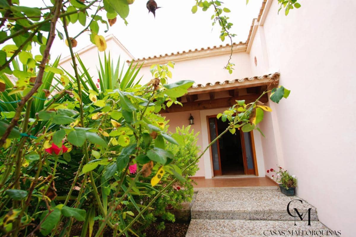 6 bedroom Villa for sale in Son Servera with pool - € 1,890,000 (Ref: 9996087)
