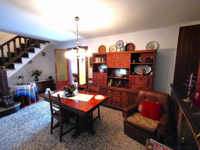 6 bedroom Villa for sale in Pollensa / Pollença - € 590,000 (Ref: 9996092)