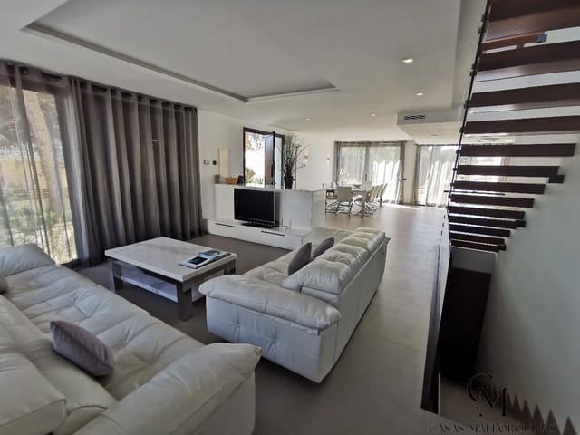3 slaapkamer Villa te koop in Playas de Muro / Platges de Muro, Muro met garage - € 1.350.000 (Ref: 9996093)