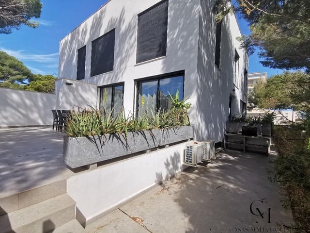 3 slaapkamer Villa te koop in Playas de Muro / Platges de Muro, Muro met garage - € 1.350.000 (Ref: 9996093)