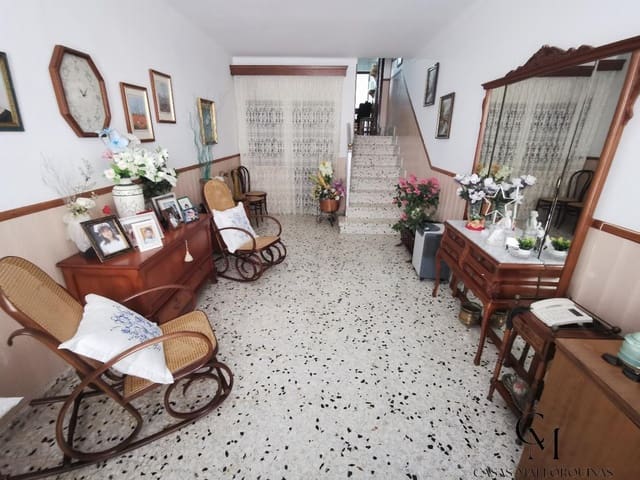 4 soverom Villa til salgs i Santa Margalida med garasje - € 549 000 (Ref: 9996094)