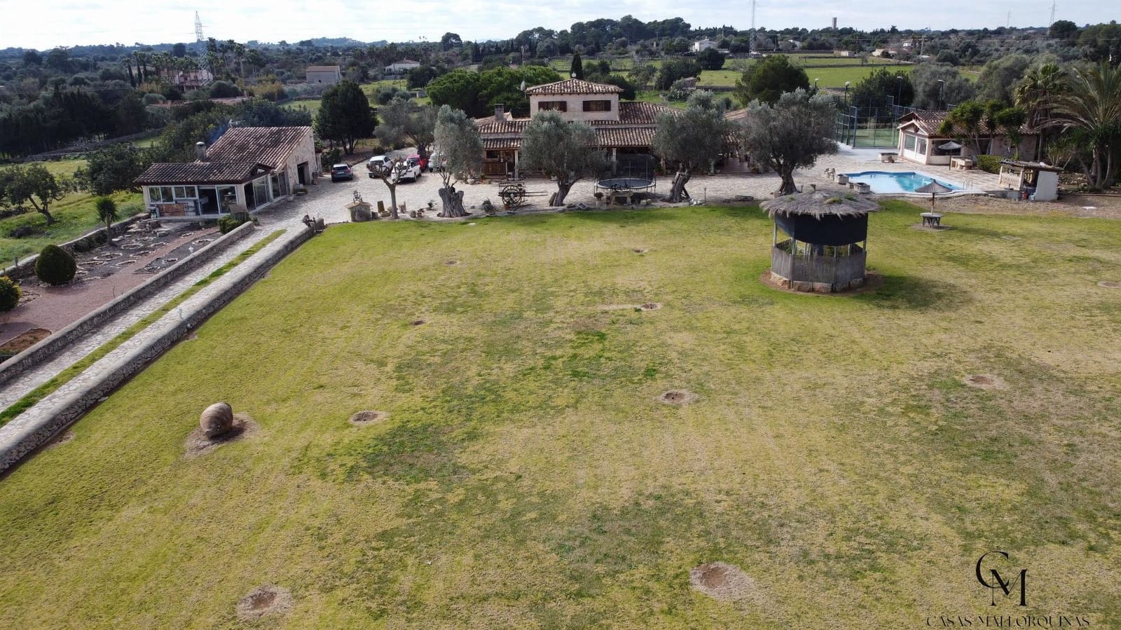 Chalet de 4 habitaciones en Ca'n Picafort en venta con piscina - 1.999.000 € (Ref: 9996096)