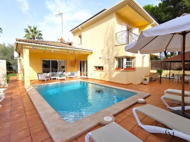 4 soveværelse Villa til salg i Ca'n Picafort, Santa Margalida med swimmingpool - € 1.600.000 (Ref: 9996108)