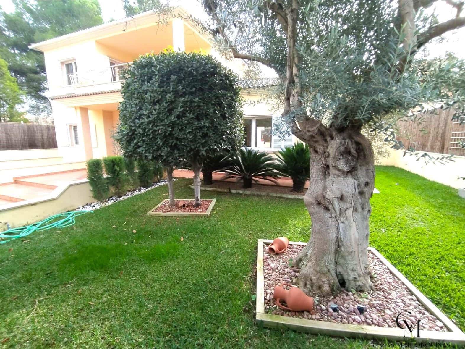 4 bedroom Villa for sale in Ca'n Picafort with pool - € 1,600,000 (Ref: 9996108)