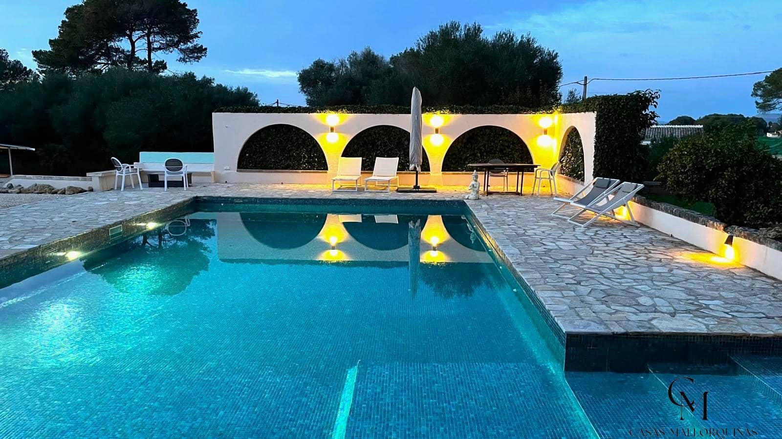 2 bedroom Villa for sale in Muro with pool garage - € 680,000 (Ref: 9996117)