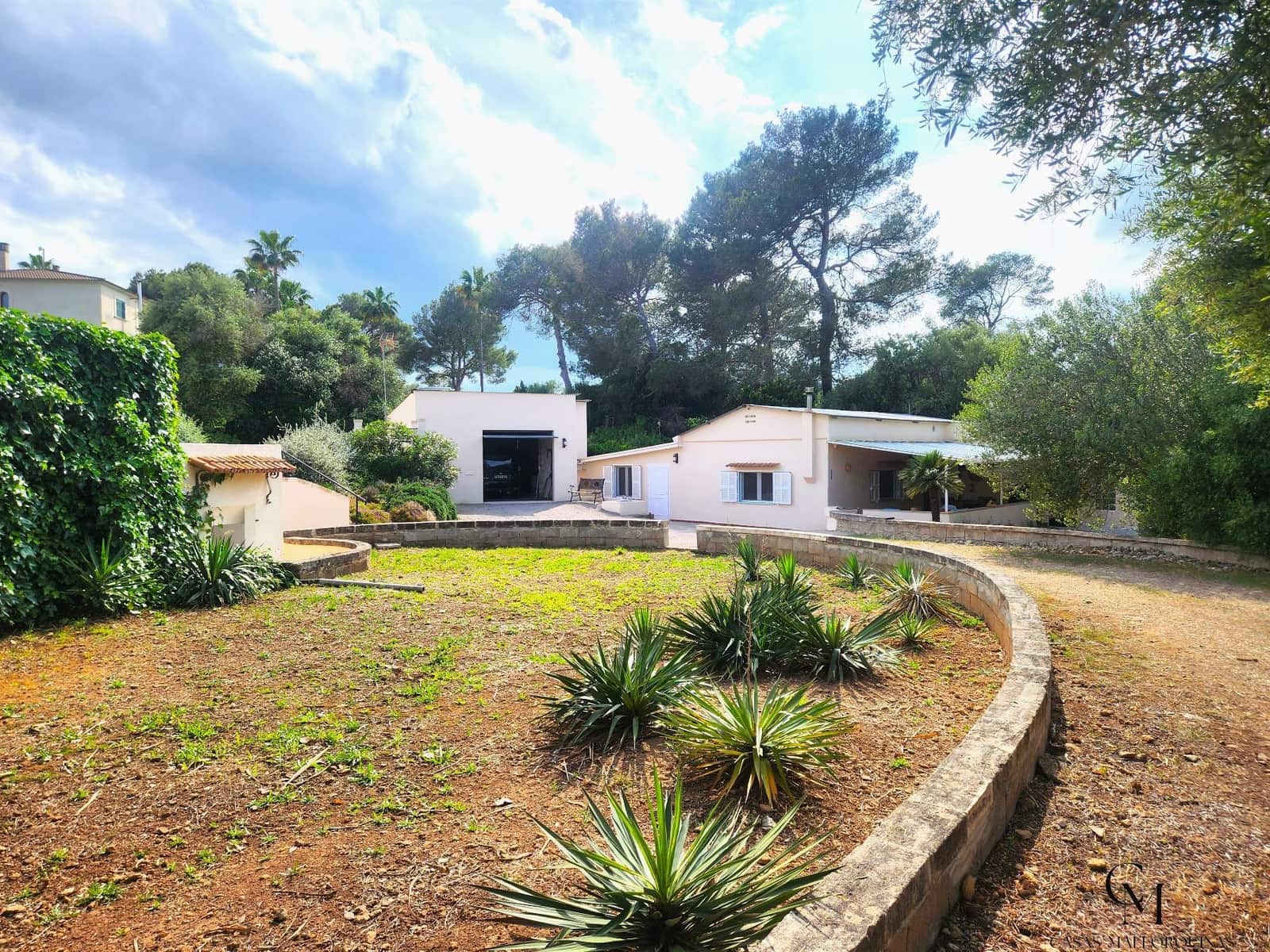 2 bedroom Villa for sale in Muro with pool garage - € 680,000 (Ref: 9996117)