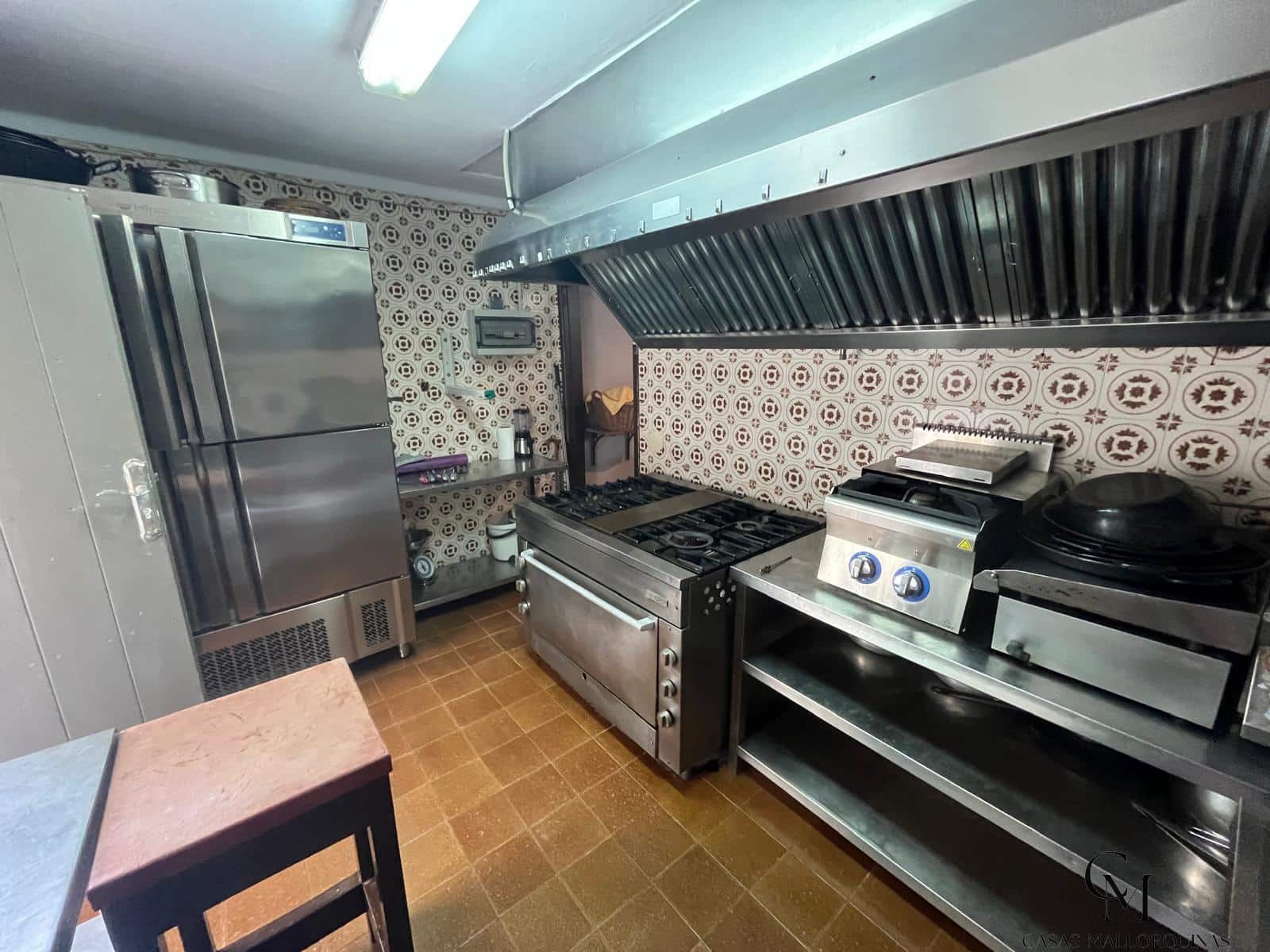2 Zimmer Gewerbe zu verkaufen in Cala Ratjada - 650.000 € (Ref: 9996124)