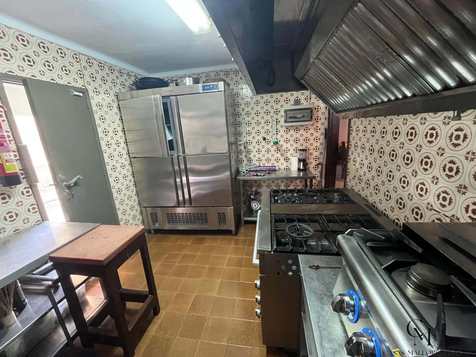2 Zimmer Gewerbe zu verkaufen in Cala Ratjada - 650.000 € (Ref: 9996124)