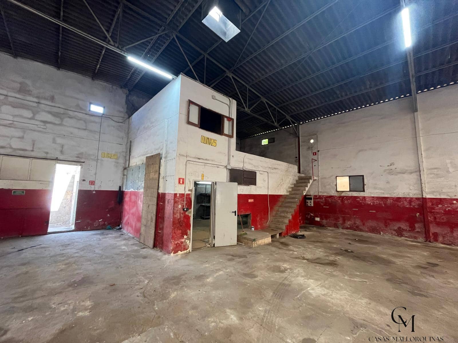 3 makuuhuone Kaupallinen myytävänä paikassa Muro - 1 030 000 € (Ref: 9996127)