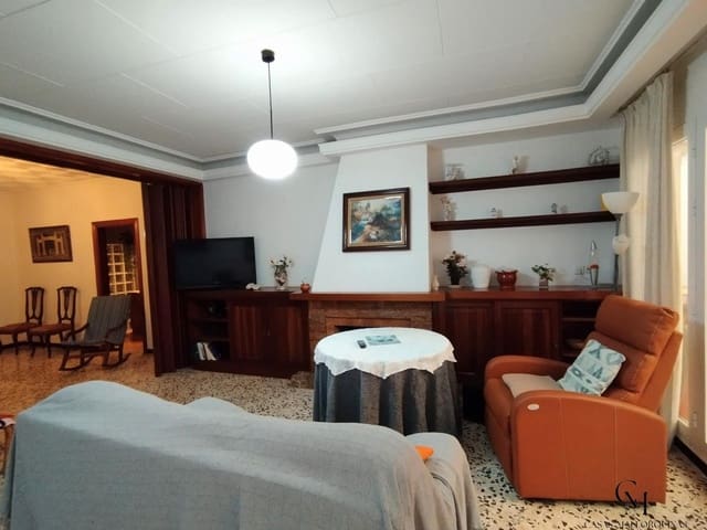 5 soverom Villa til salgs i Santa Margalida - € 490 000 (Ref: 9996136)