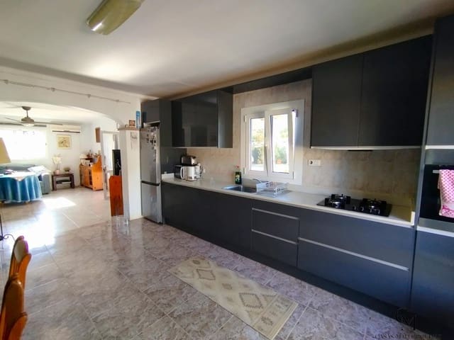 4 slaapkamer Finca/Landhuis te koop in Muro met zwembad - € 449.000 (Ref: 9996137)