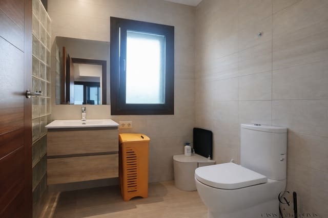 Chalet de 7 habitaciones en Ca'n Picafort, Santa Margalida en venta con piscina garaje - 1.640.000 € (Ref: 9996141)