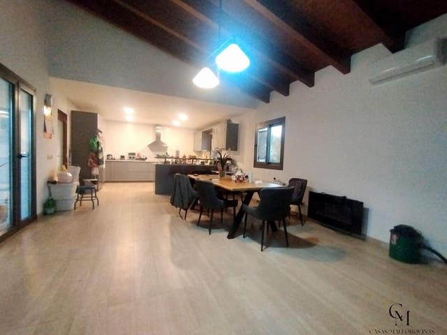 Chalet de 7 habitaciones en Ca'n Picafort, Santa Margalida en venta con piscina garaje - 1.640.000 € (Ref: 9996141)