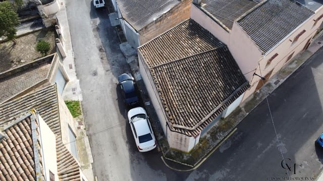 Garage for sale in Santa Margalida - € 153,000 (Ref: 9996147)