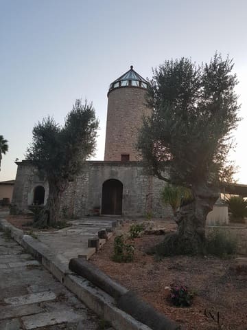 7 soverom Villa til salgs i Santa Margalida med svømmebasseng garasje - € 1 900 000 (Ref: 9996148)