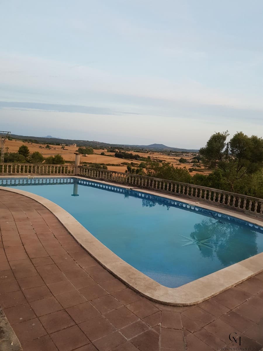 7 soverom Villa til salgs i Santa Margalida med svømmebasseng garasje - € 1 900 000 (Ref: 9996148)