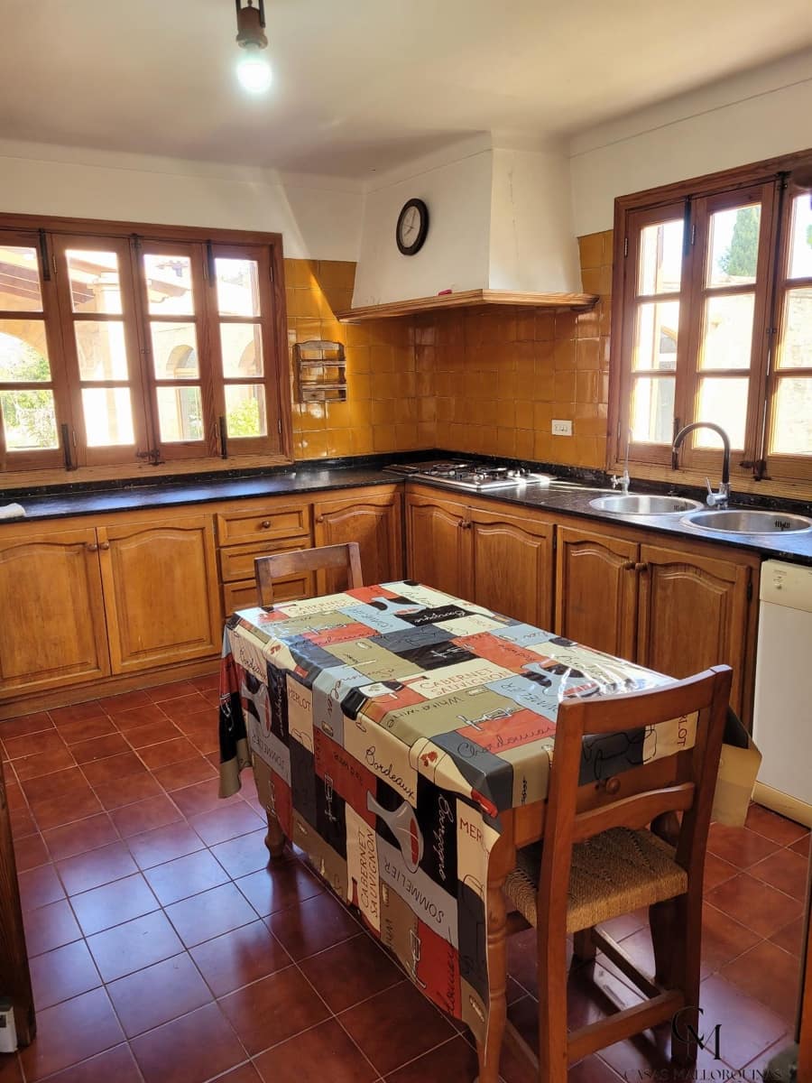 7 soverom Villa til salgs i Santa Margalida med svømmebasseng garasje - € 1 900 000 (Ref: 9996148)