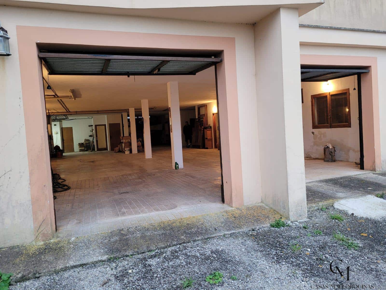 7 soverom Villa til salgs i Santa Margalida med svømmebasseng garasje - € 1 900 000 (Ref: 9996148)