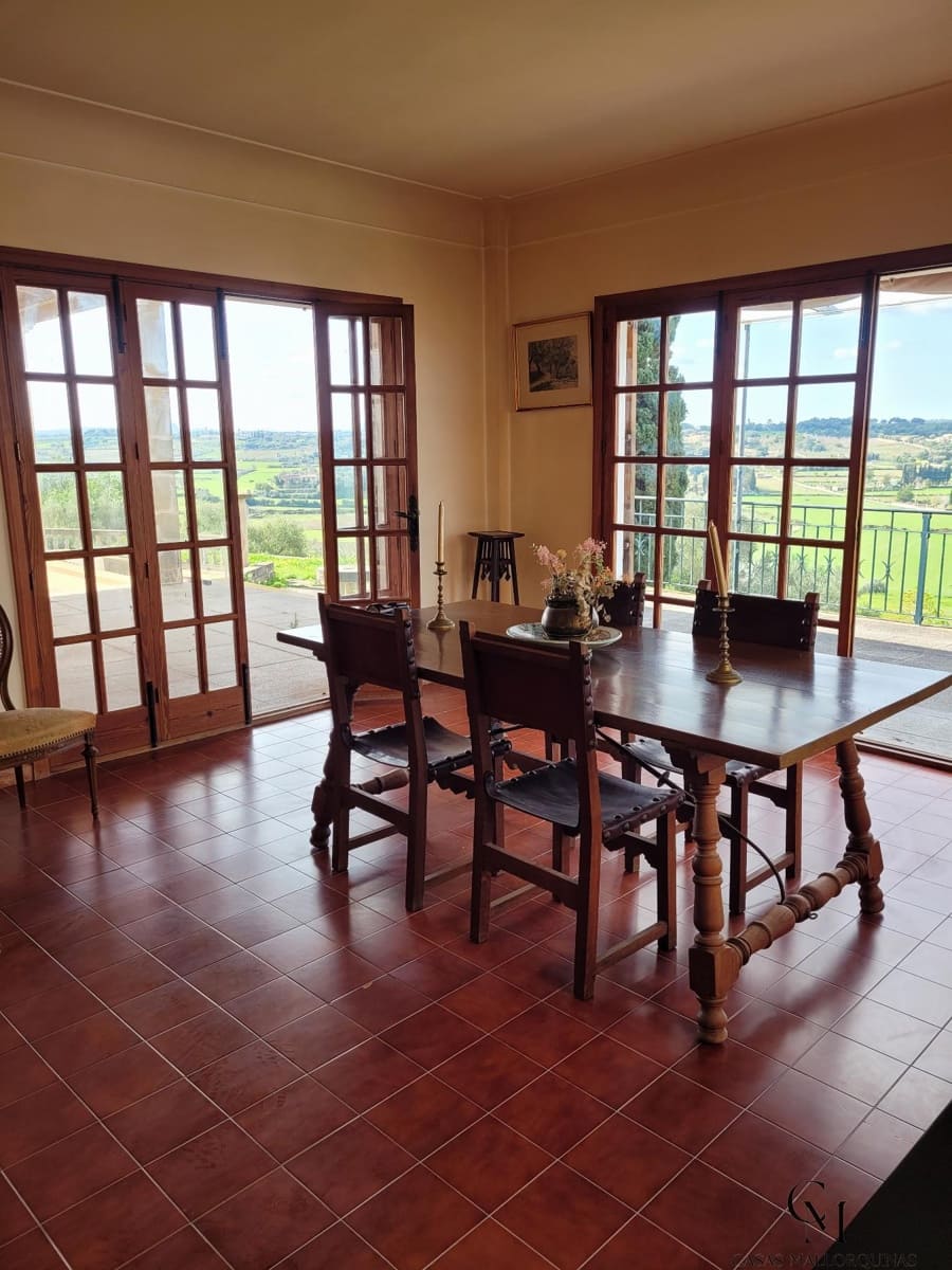 7 soverom Villa til salgs i Santa Margalida med svømmebasseng garasje - € 1 900 000 (Ref: 9996148)