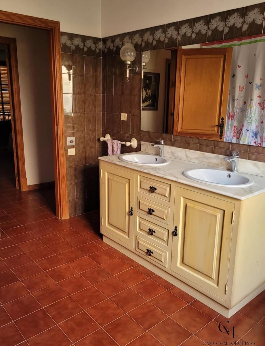 5 chambre Villa/Maison à vendre à Santa Margalida avec piscine - 1 200 000 € (Ref: 9996154)