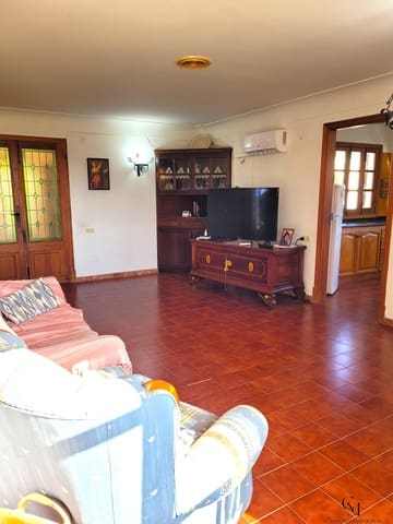 5 soverom Villa til salgs i Santa Margalida med svømmebasseng - € 1 200 000 (Ref: 9996154)