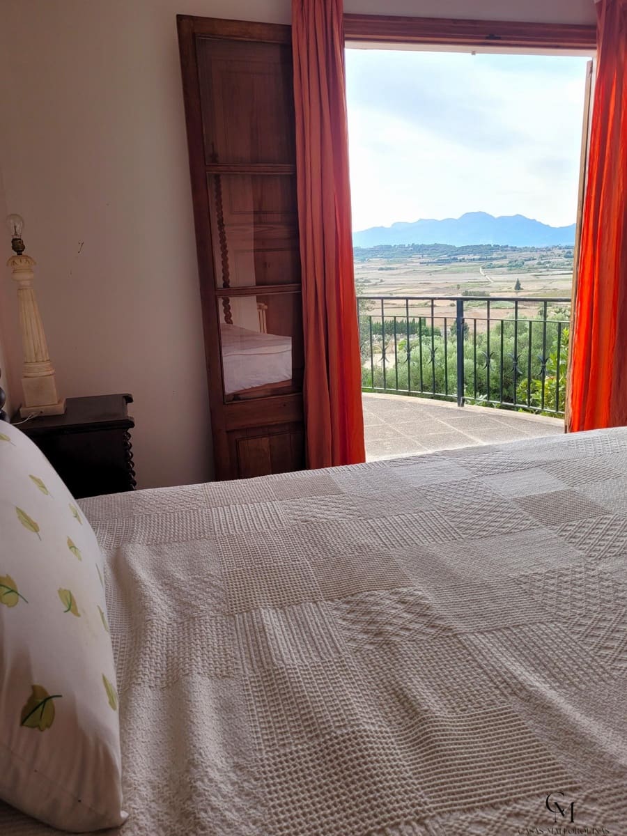 5 chambre Villa/Maison à vendre à Santa Margalida avec piscine - 1 200 000 € (Ref: 9996154)