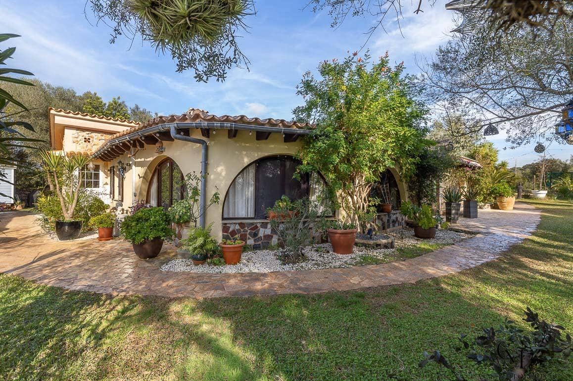 7 chambre Finca/Maison de Campagne à vendre à Algaida avec piscine - 875 000 € (Ref: 9996165)